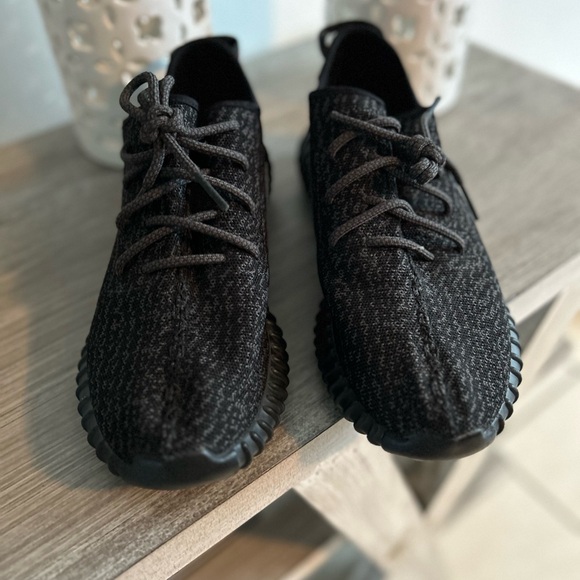 AUTHENTIC-Adidas Yeezy Boost - Size 11  - PREOWNED - Picture 4 of 9